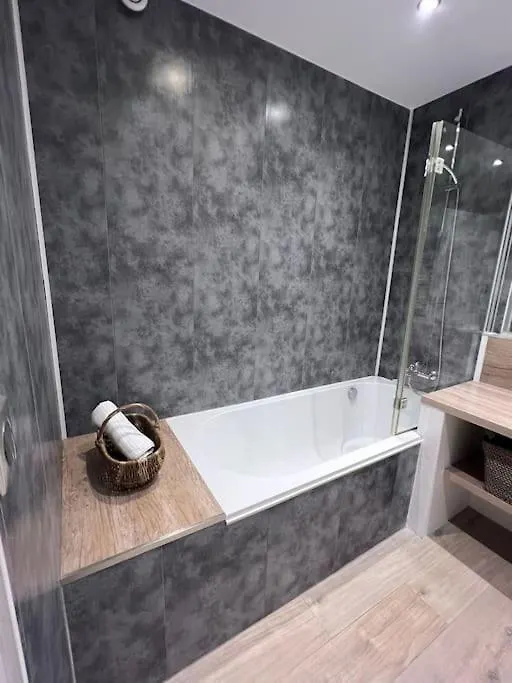 Le Bijou De Valrose - 4 Bedroom With Pool ニース アパート
