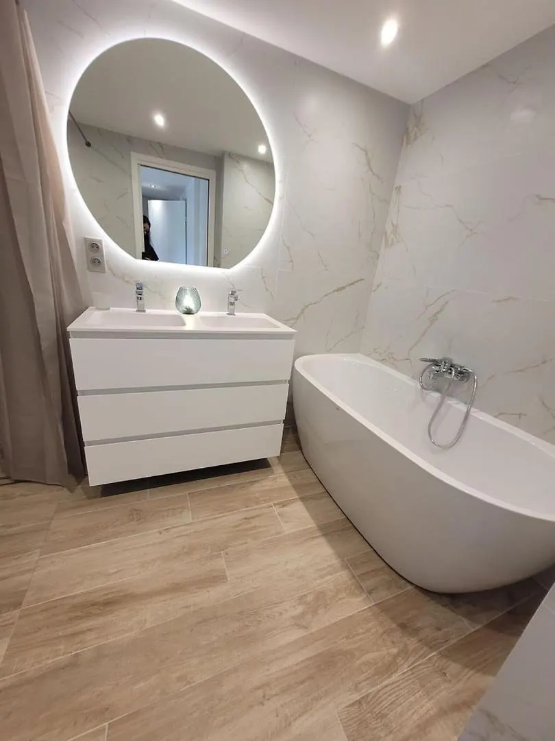 Le Bijou De Valrose - 4 Bedroom With Pool ニース フランス